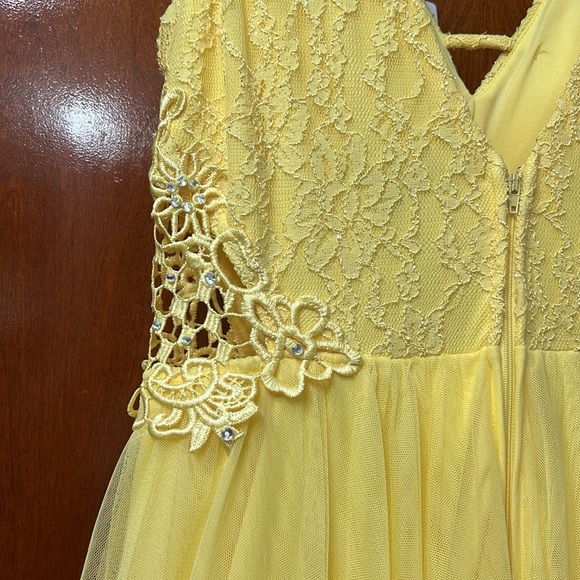 Prom Dress Yellow💛 NWOT - Picture 4 of 9